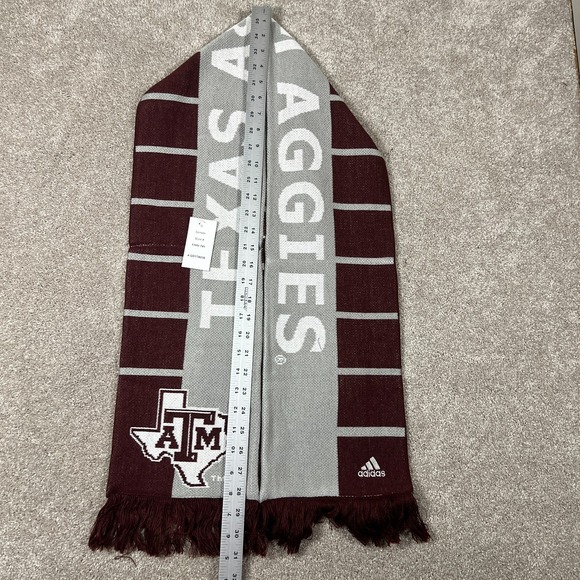 Adidas Unisex One‎ Size Gray Maroon Red Texas A&M Aggies Football Scarf NWT - Picture 6 of 6